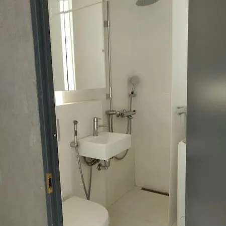 公寓 Apartment