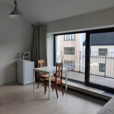 Apartment 公寓 *