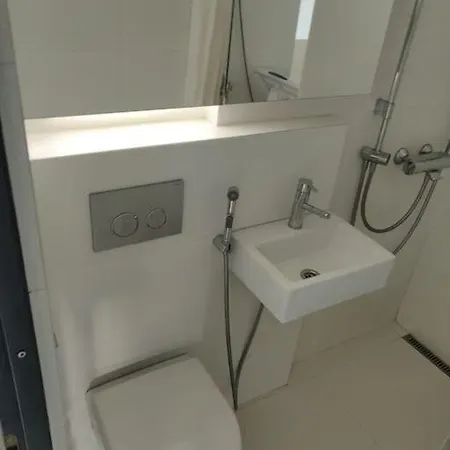 Apartment 公寓 *